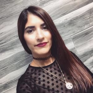 Meet your Posher, Alejandra